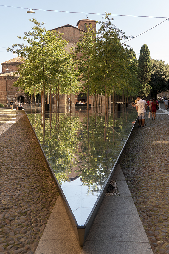 pollution laboratorio delle idee piazza santo stefano bologna